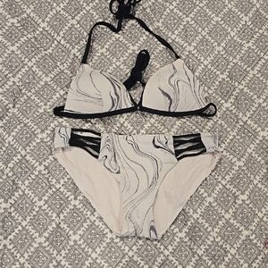 Stylish Black and White Swirl Bikini